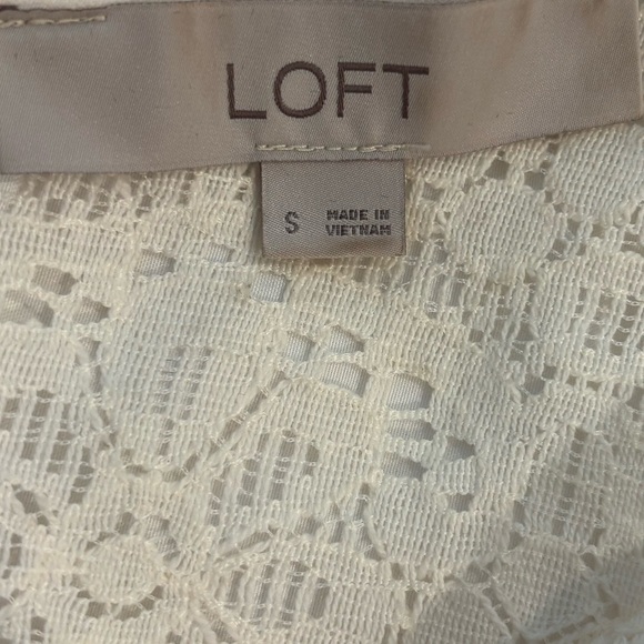 LOFT Cream Lace Blouse - Picture 8 of 9